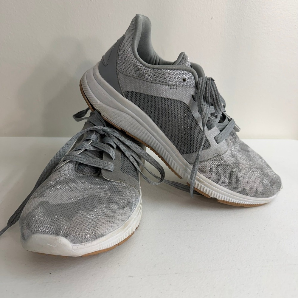 Avia Women's Gray camouflage print lace up active running sneakers Shoes 8